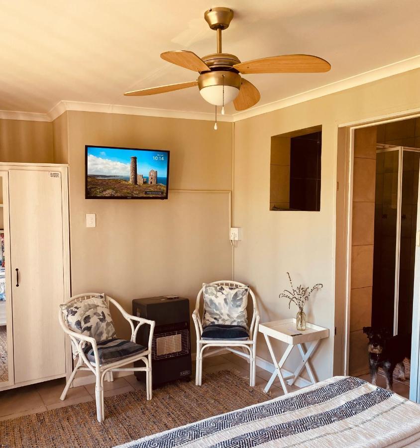 The West Wing Guest Suite. Pringle Bay. Exterior photo